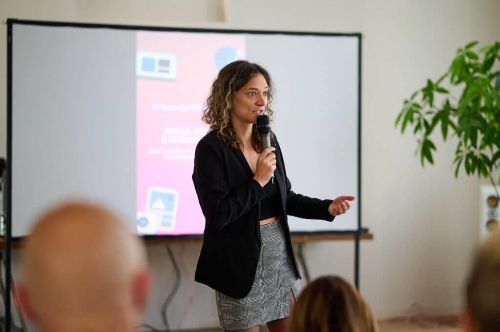 Social Media & Friends Workshop mit Irina