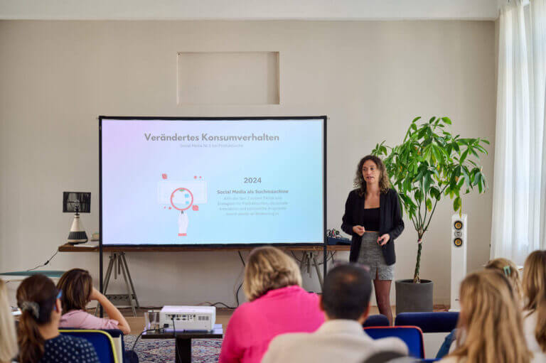 Social Media & Friends Training